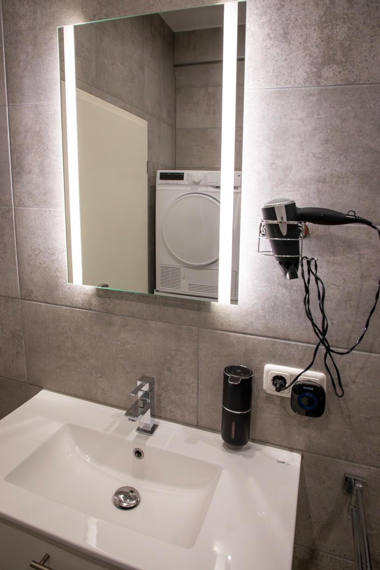 Hannibal - Design Apartment Lilie 2, Vw Naehe, Parkplatz, Kueche, Highspeed-Wlan, Fitness, Solarium วอล์ฟสบวร์ก ภายนอก รูปภาพ